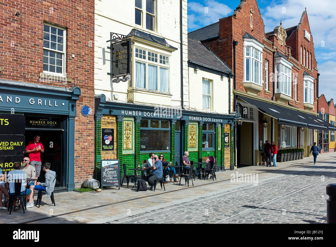 Humber Dock tavern in the dock at Hull Stock Photo Alamy