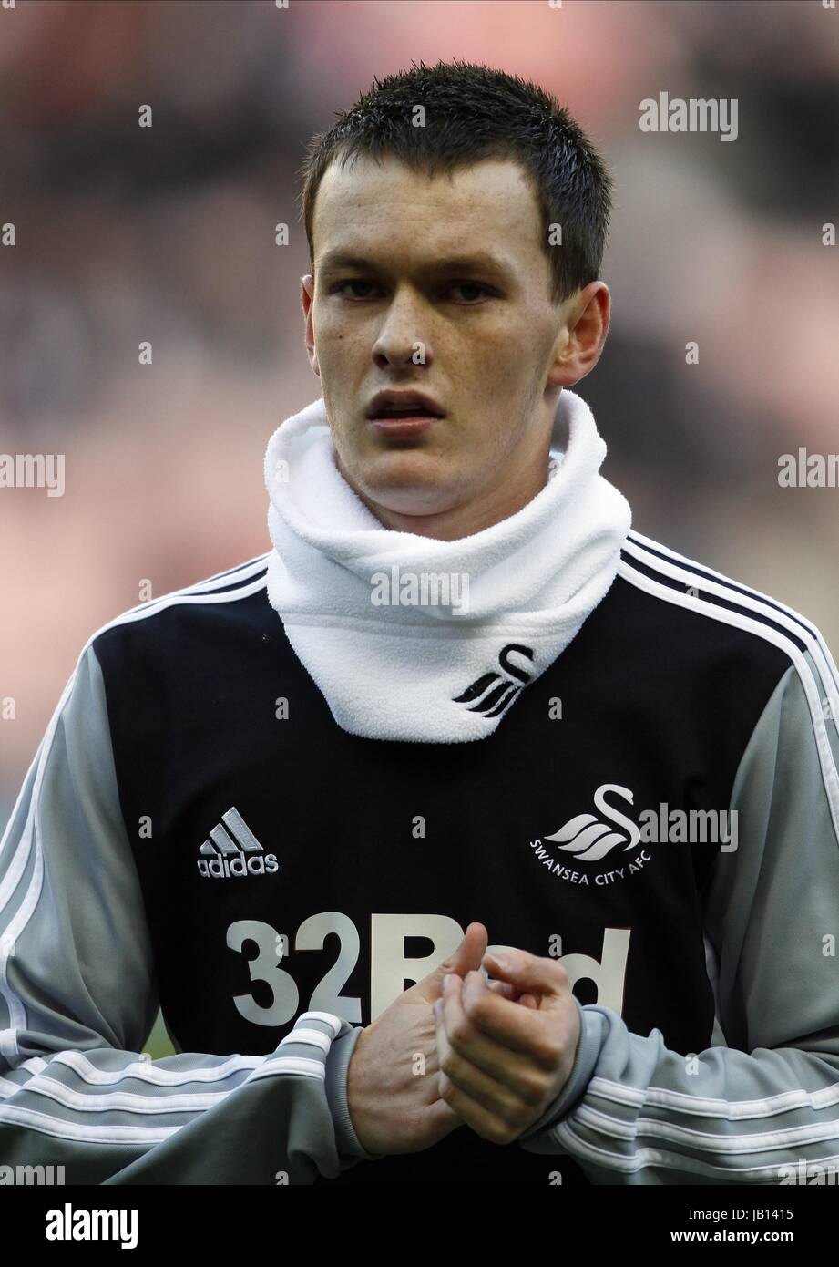 Football snood hi res stock photography and images Alamy