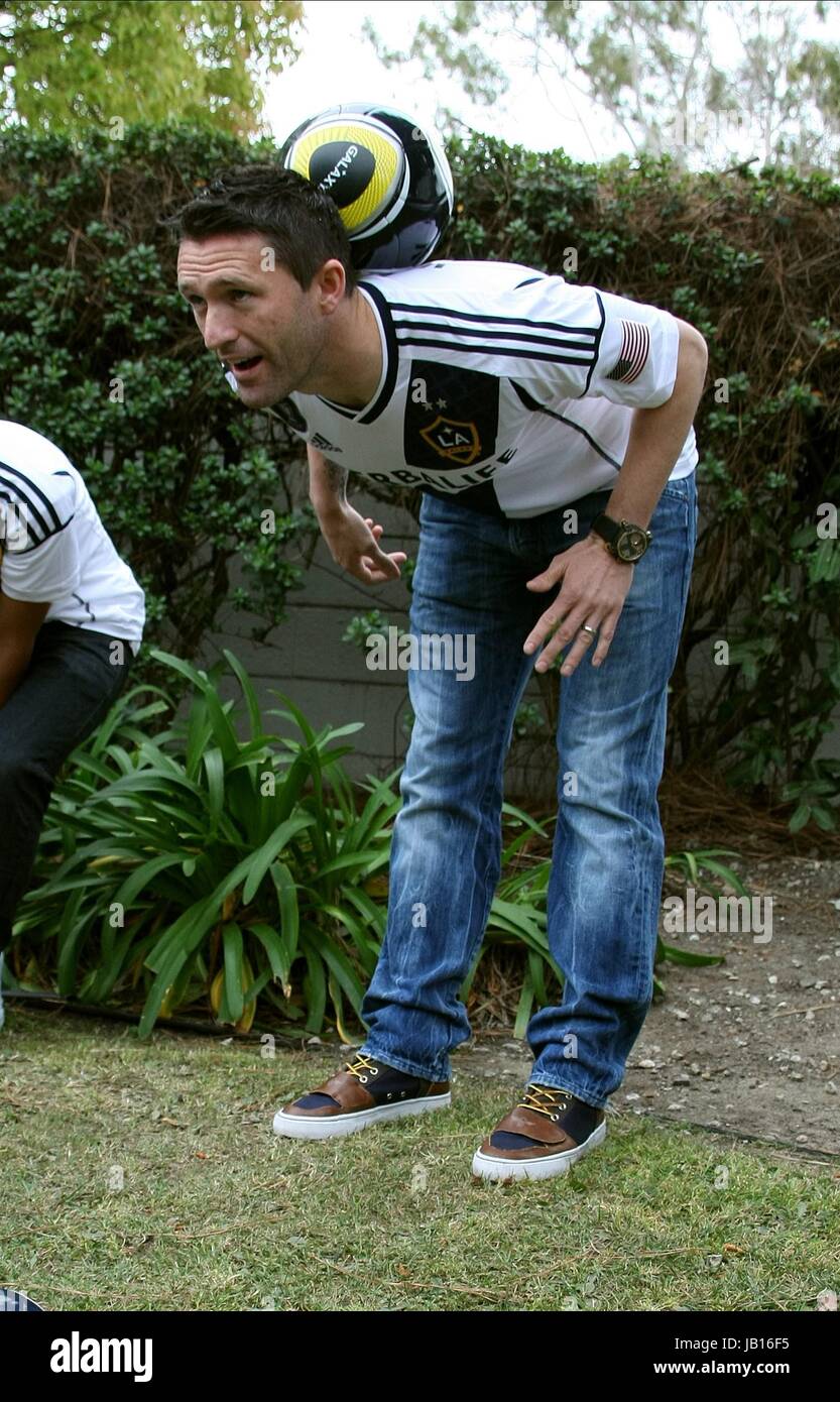 ROBBIE KEANE & CHILDREN LA GALAXY TORRANCE LOS ANGELES CALIFORNIA USA