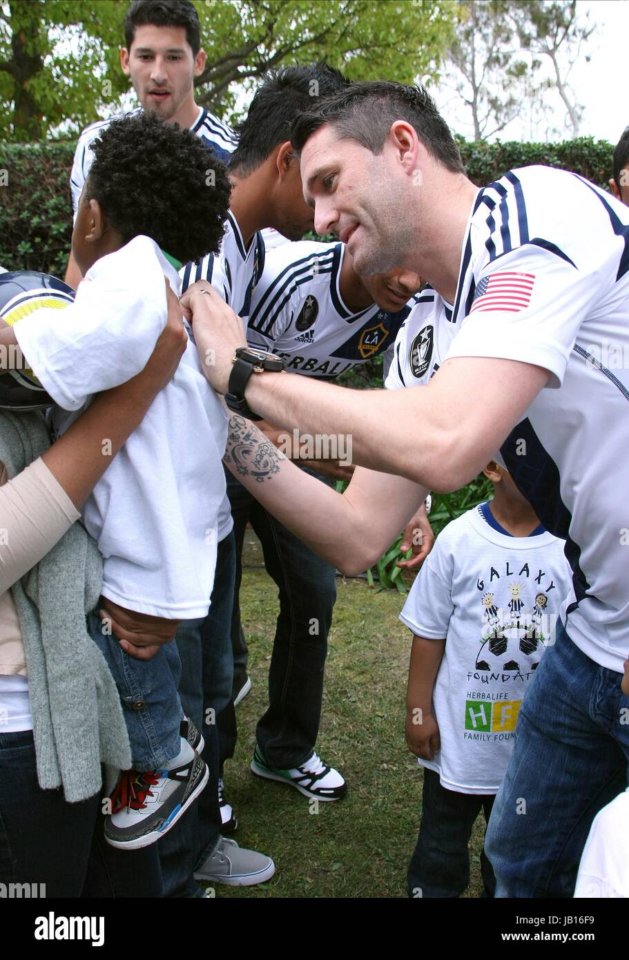 ROBBIE KEANE SIGNS CHILDS SHIR LA GALAXY TORRANCE LOS ANGELES