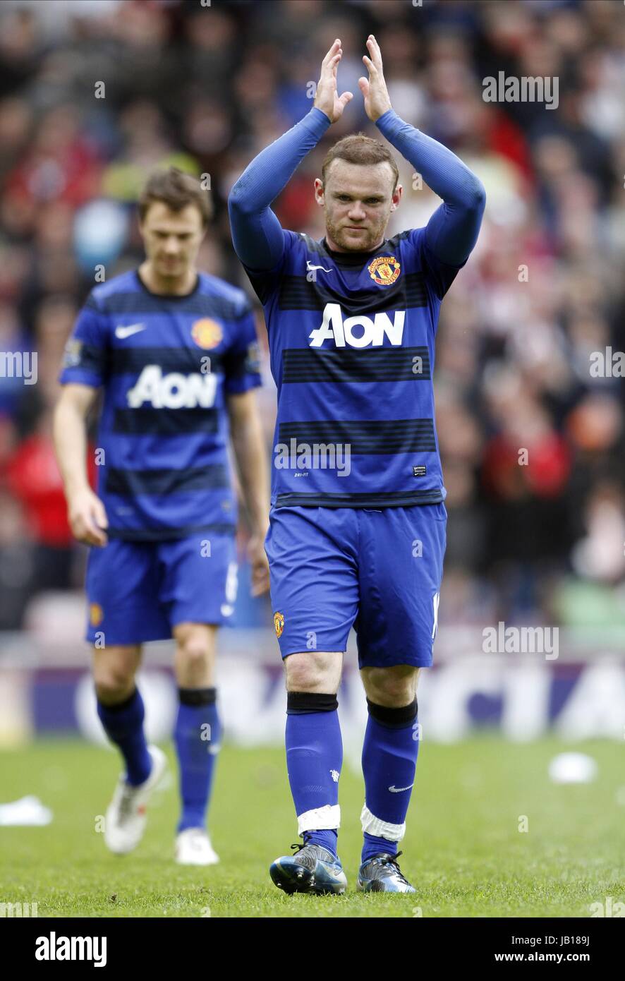 Manchester united away fans hires stock photography and images Alamy