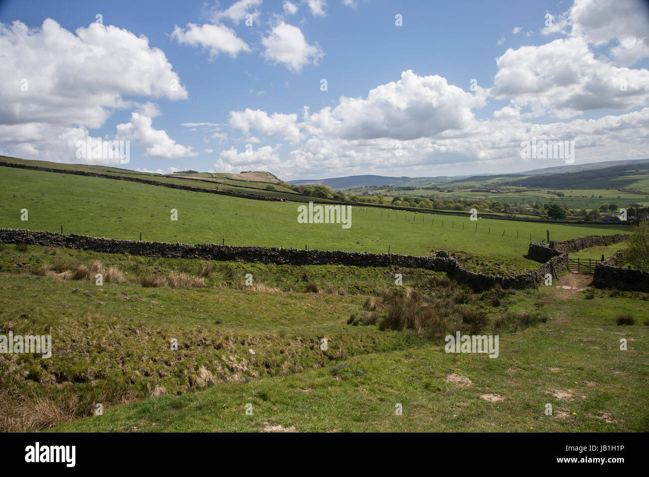 Looking towards Beamsley Beacon in the in the Yorkshire Dales, Nr Skipton, North Yorkshire, UK Stock Photo