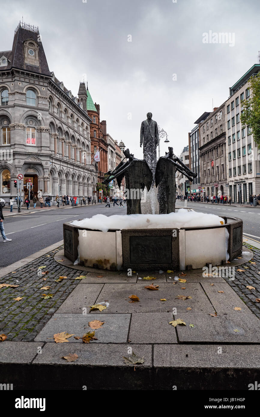 Politics ireland statue hires stock photography and images Alamy