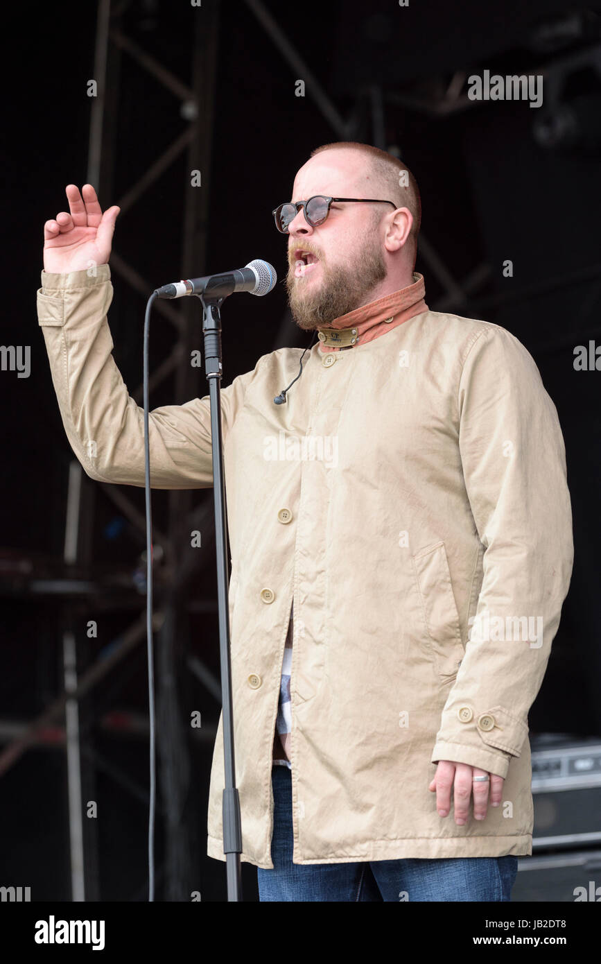 Smoove and Turrell (John Turrell) perform at Wychwood Festival, Cheltenham, UK Stock Photo