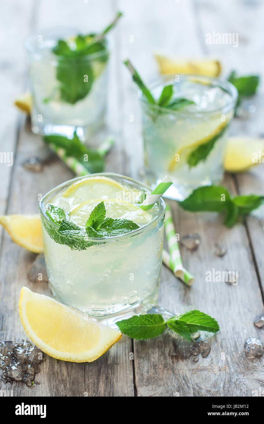 Chilled mint lemonade with mint leaves and fresh lemon Stock Photo Alamy