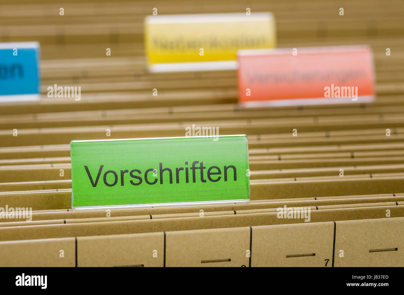 Hängemappen mit der Beschriftung Vorschriften Stock Photo Alamy
