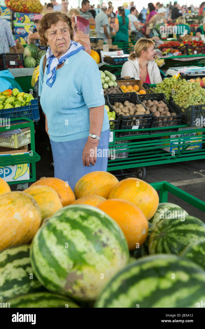 Tiraspol, Republic of Moldova, vendor of a fruit and vegetable stock Stock Photo