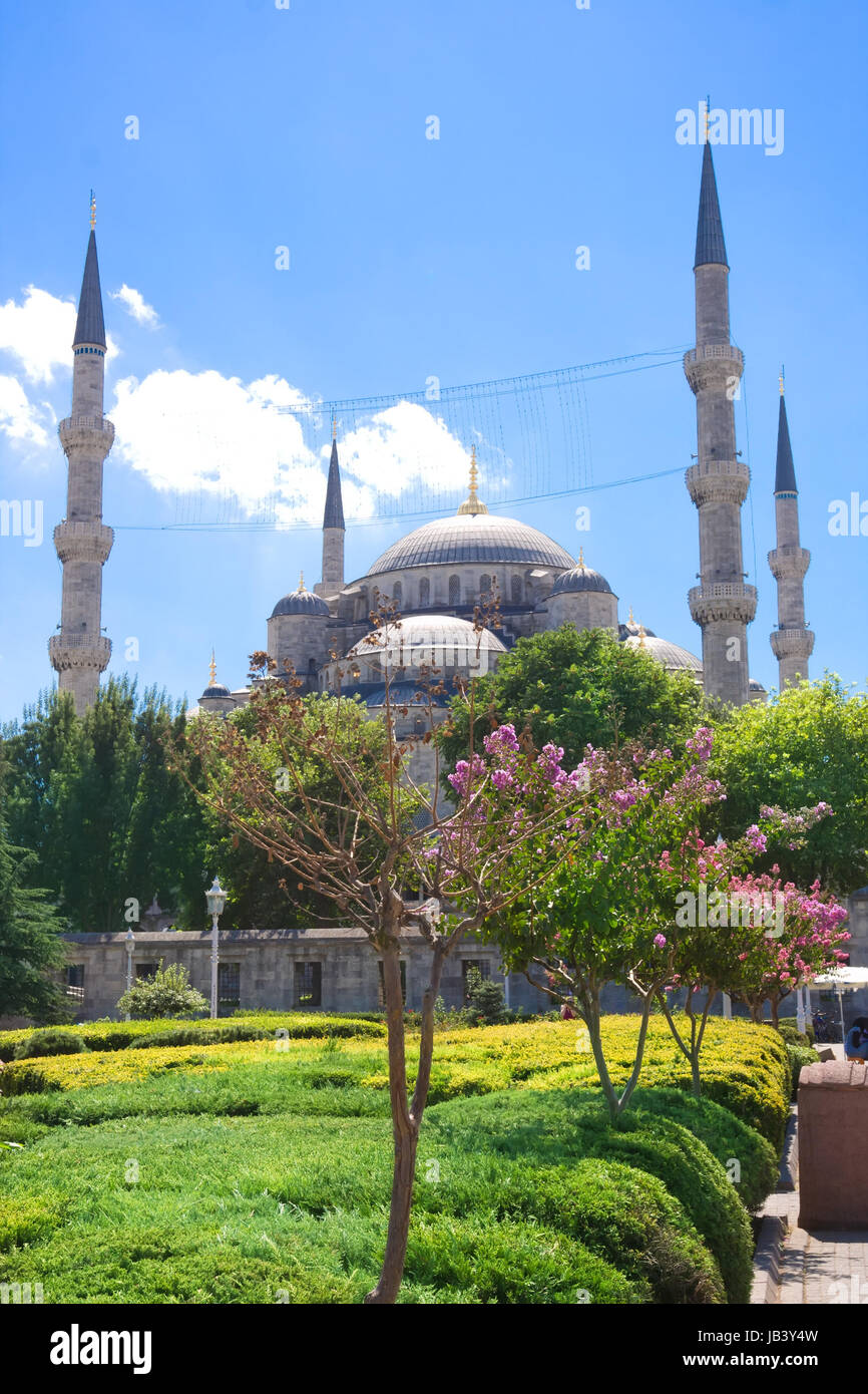 Sultan Ahmed Blue Mosque in Istanbul, Turkey Stock Photo - Alamy