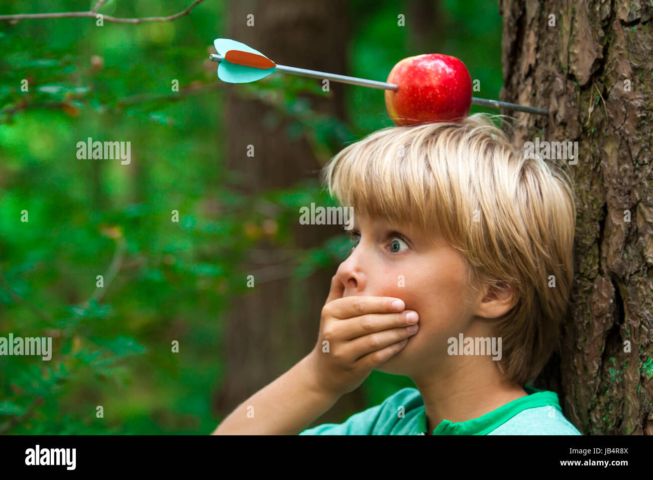 Arrow through head hires stock photography and images Alamy