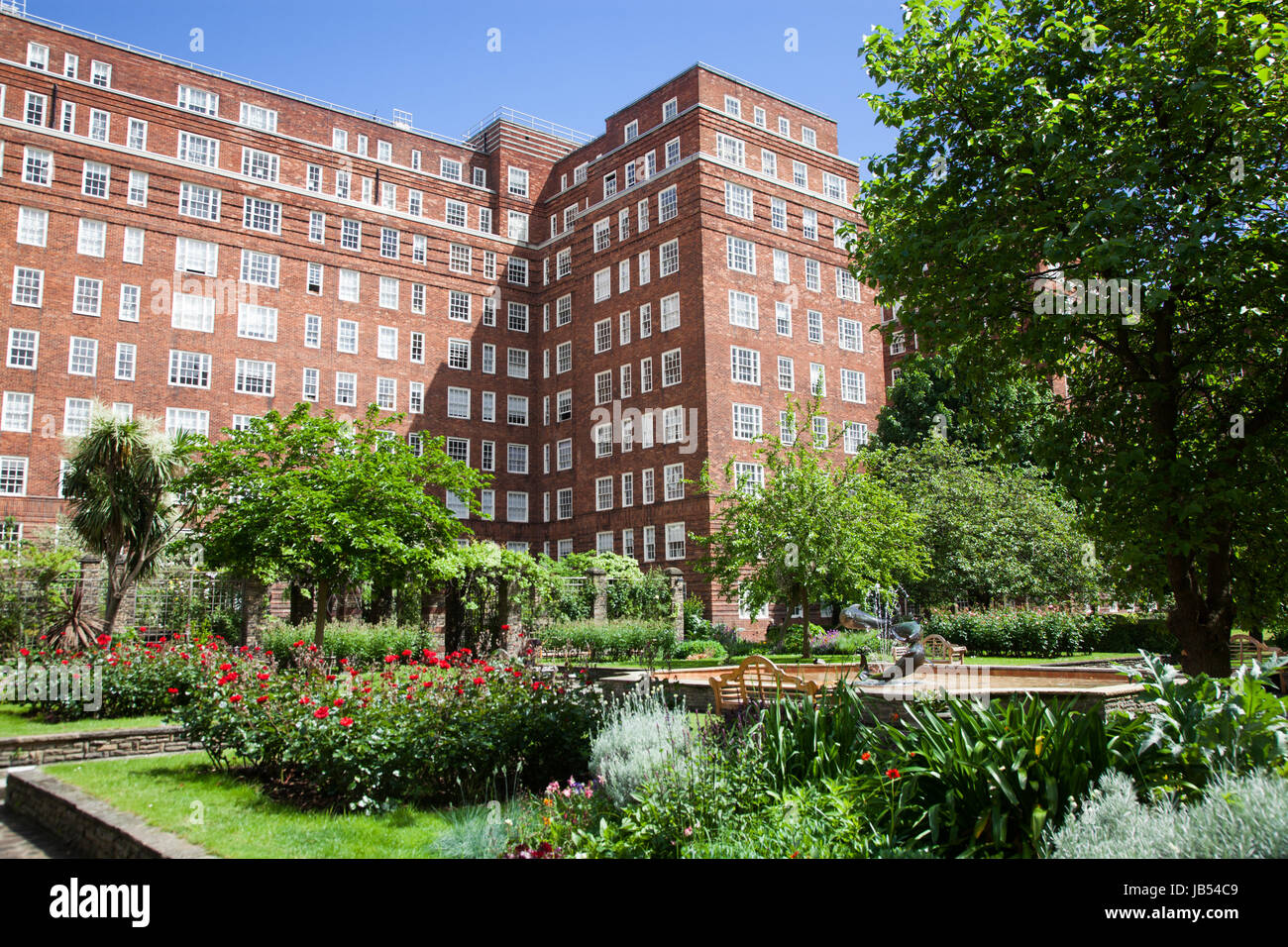 LONDON/UK MAY 20 View of Dolphin Square inside he famous apartment