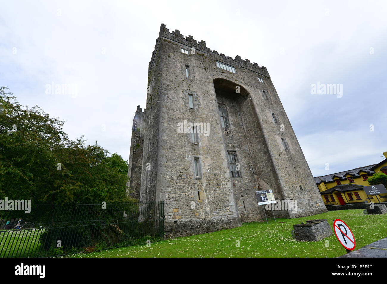 Bunratty castle in Ireland Stock Photo