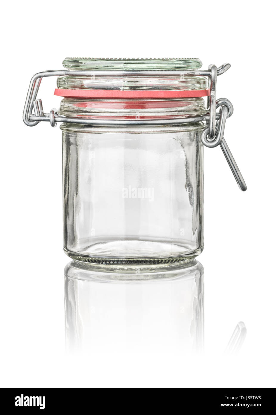 freigestelltes Einmachglas mit Drahtbügelverschluss Stock Photo