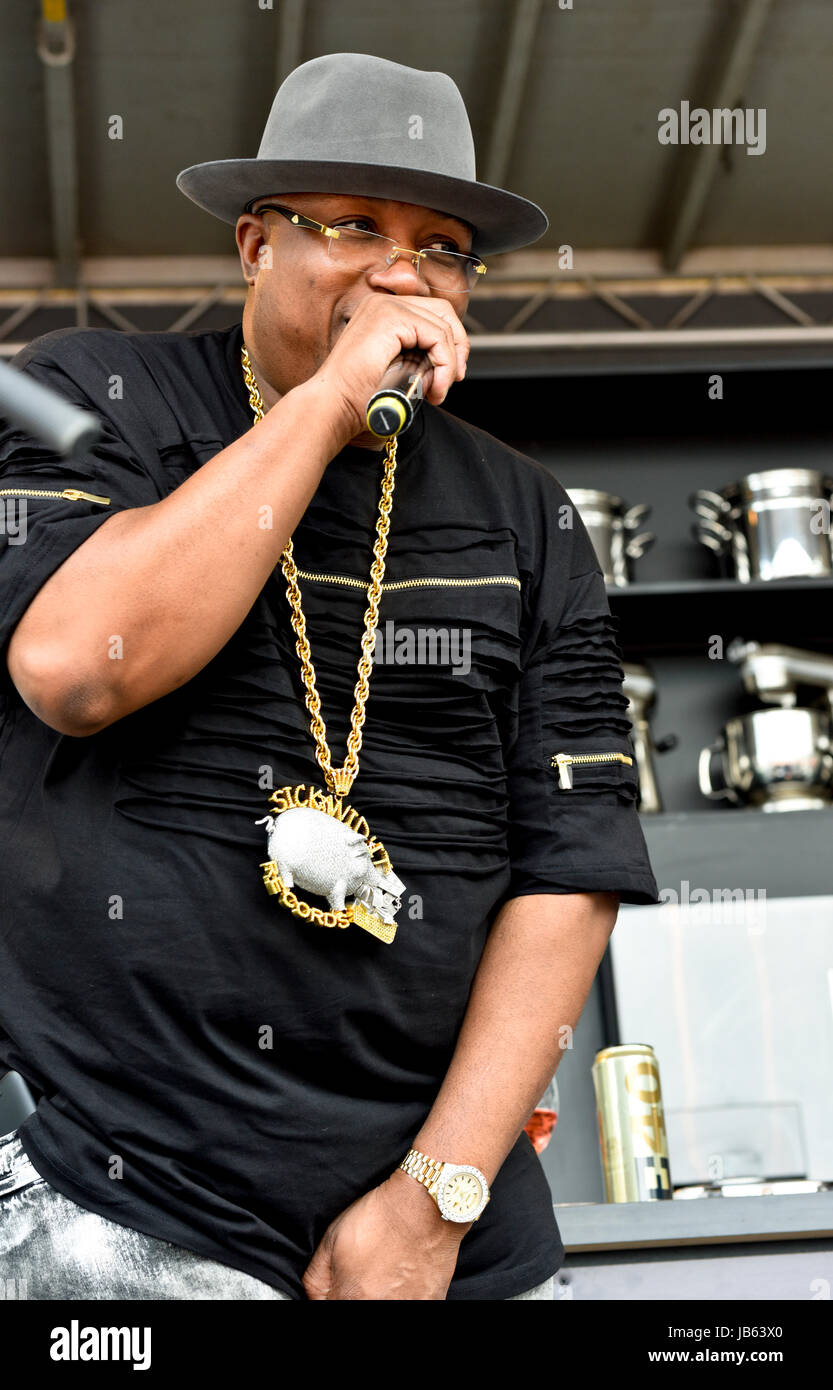 Napa, California, May 26, 2017 - E-40 on the culinary stage at the BottleRock Festival, Day 1 - photo credit:  Ken Howard/Alamy Stock Photo