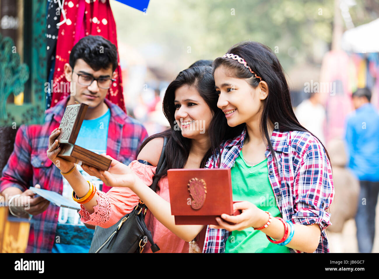 Young Teenagers Friends Opening Gift Shopping Mela In Surajkund Haryana Stock Photo