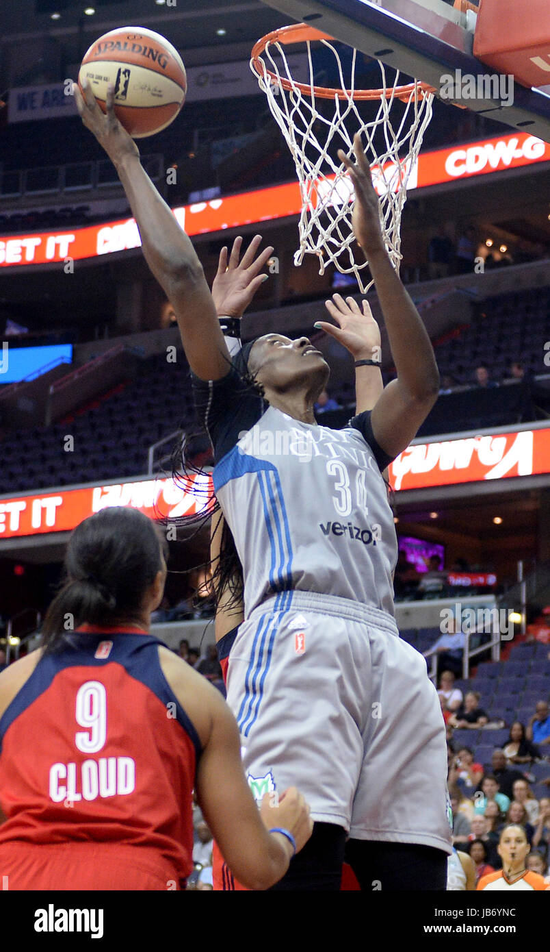 sylvia fowles dunk