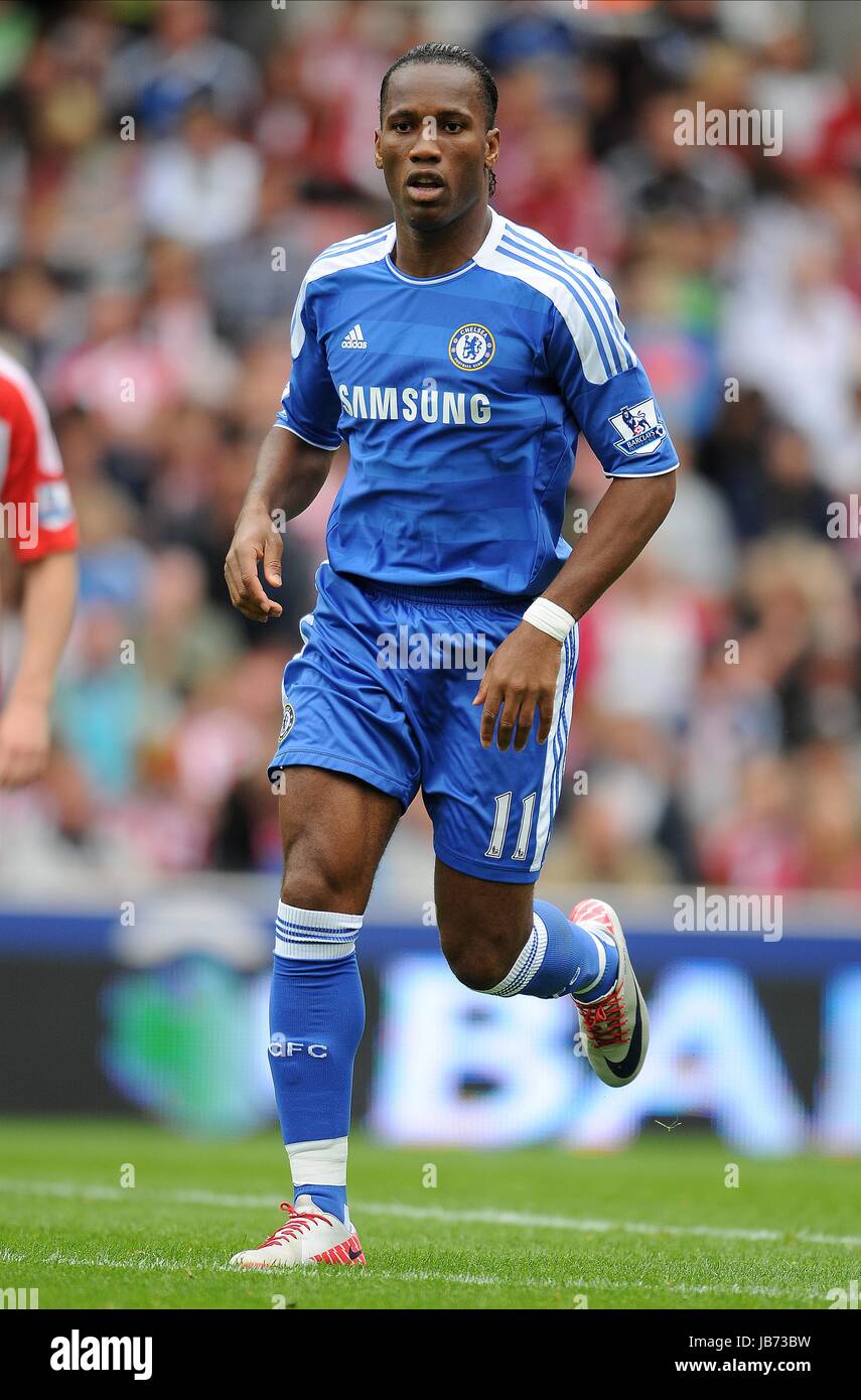 Didier Drogba arrives at Novikov Restaurant for a celebratory meal after  Chelsea beat FC Barcelona London England - 18.04.12 Stock Photo - Alamy