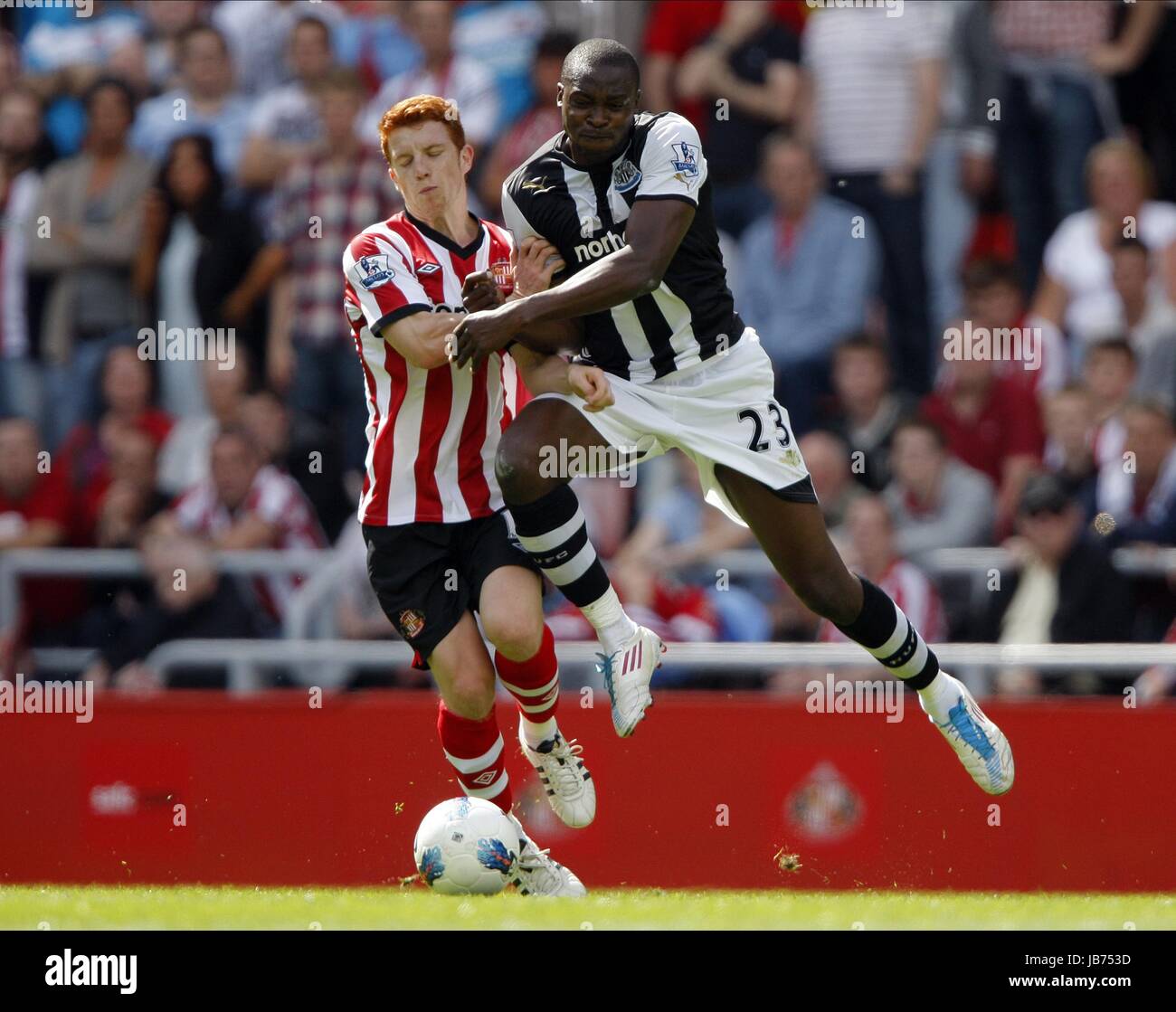 SHOLA AMEOBI & JACK COLBACK SUNDERLAND V NEWCASTLE STADIUM OF LIGHT ...