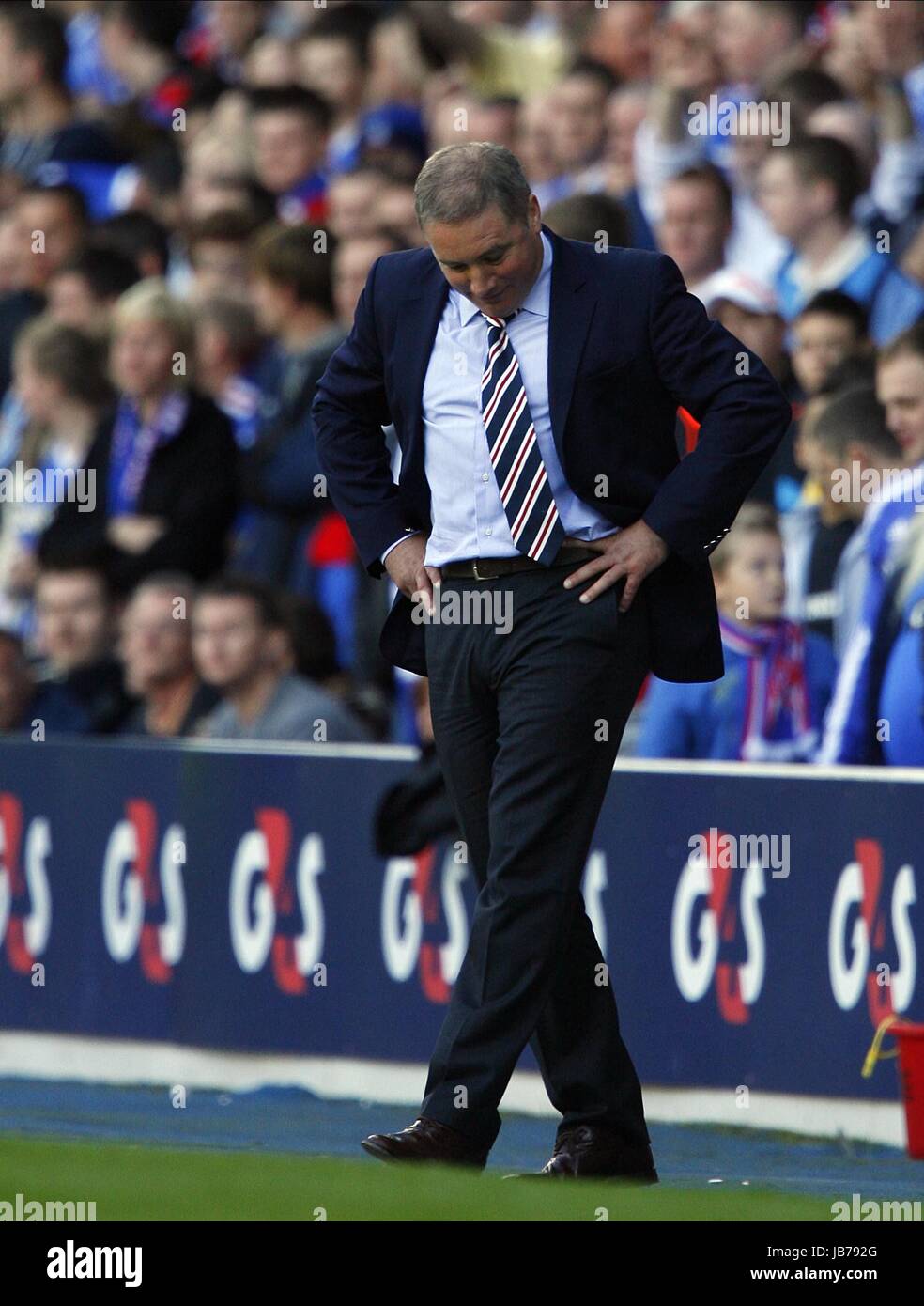 ally-mccoist-rangers-manager-hi-res-stock-photography-and-images-alamy
