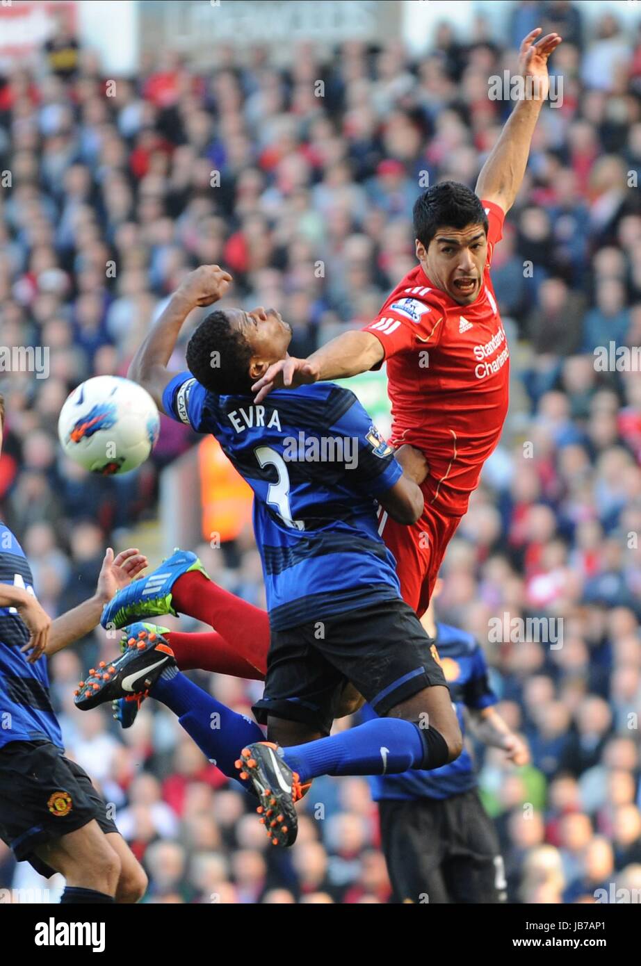 PATRICE EVRA \u0026 LUIS SUAREZ LIVERPOOL V MANCHESTER UNITED ANFIELD LIVERPOOL  ENGLAND 15 October 2011 Stock Photo - Alamy, image size:922x1390