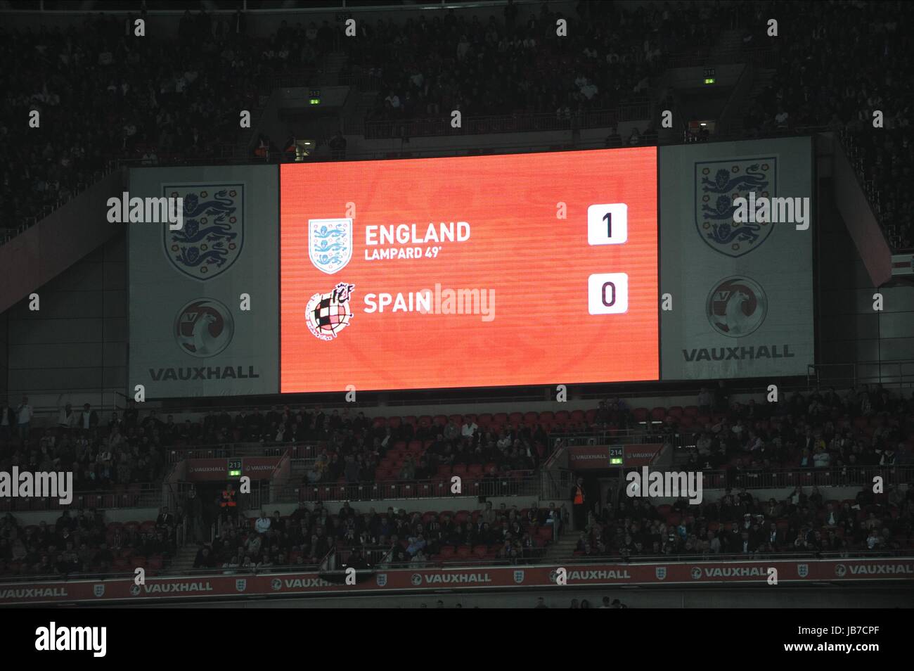 FULLTIME SCORE BOARD ENGLAND V SPAIN WEMBLEY STADIUM LONDON ENGLAND 12 November 2011 Stock