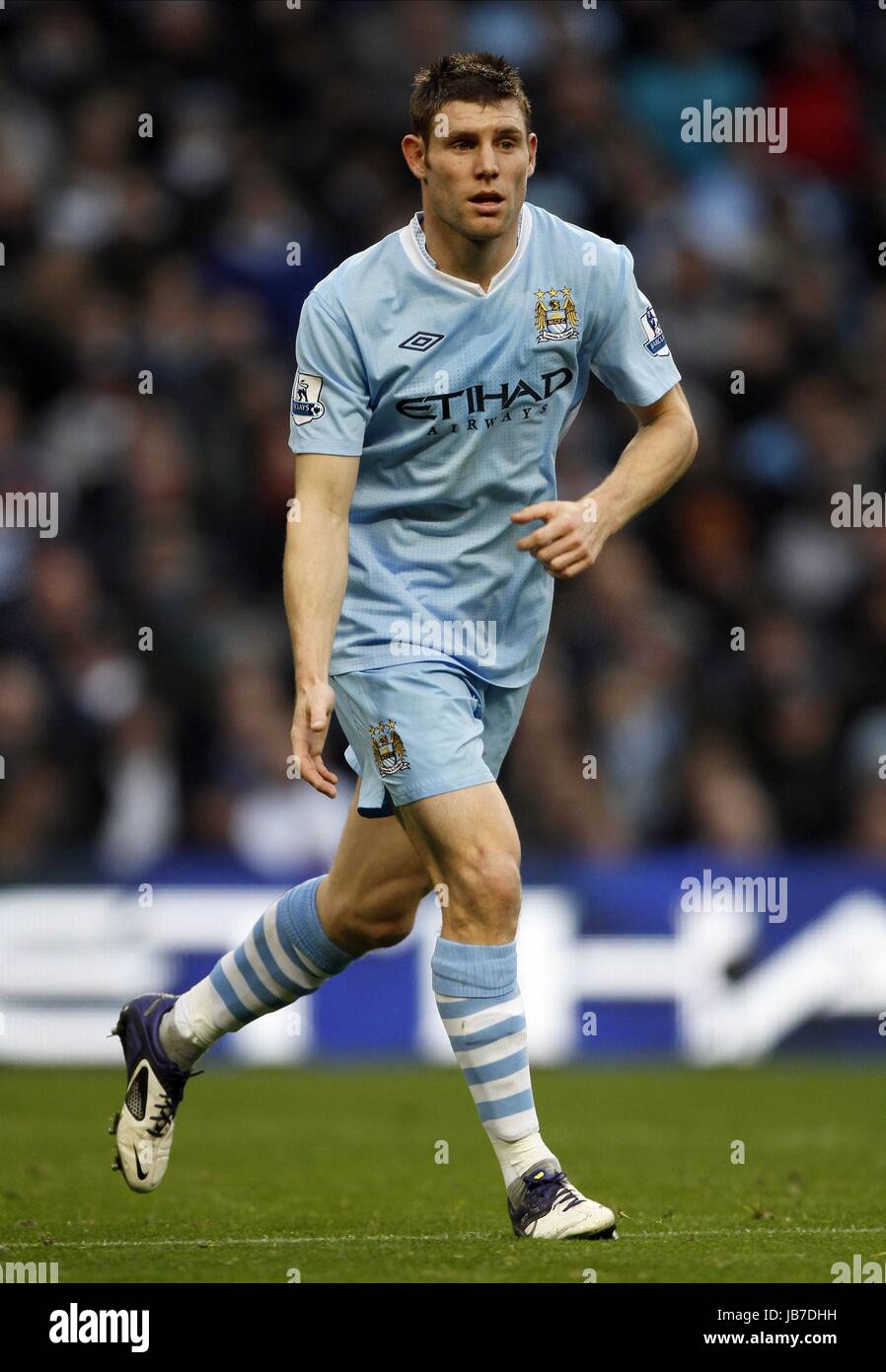 JAMES MILNER MANCHESTER CITY FC MANCHESTER CITY FC ETIHAD STADIUM ...