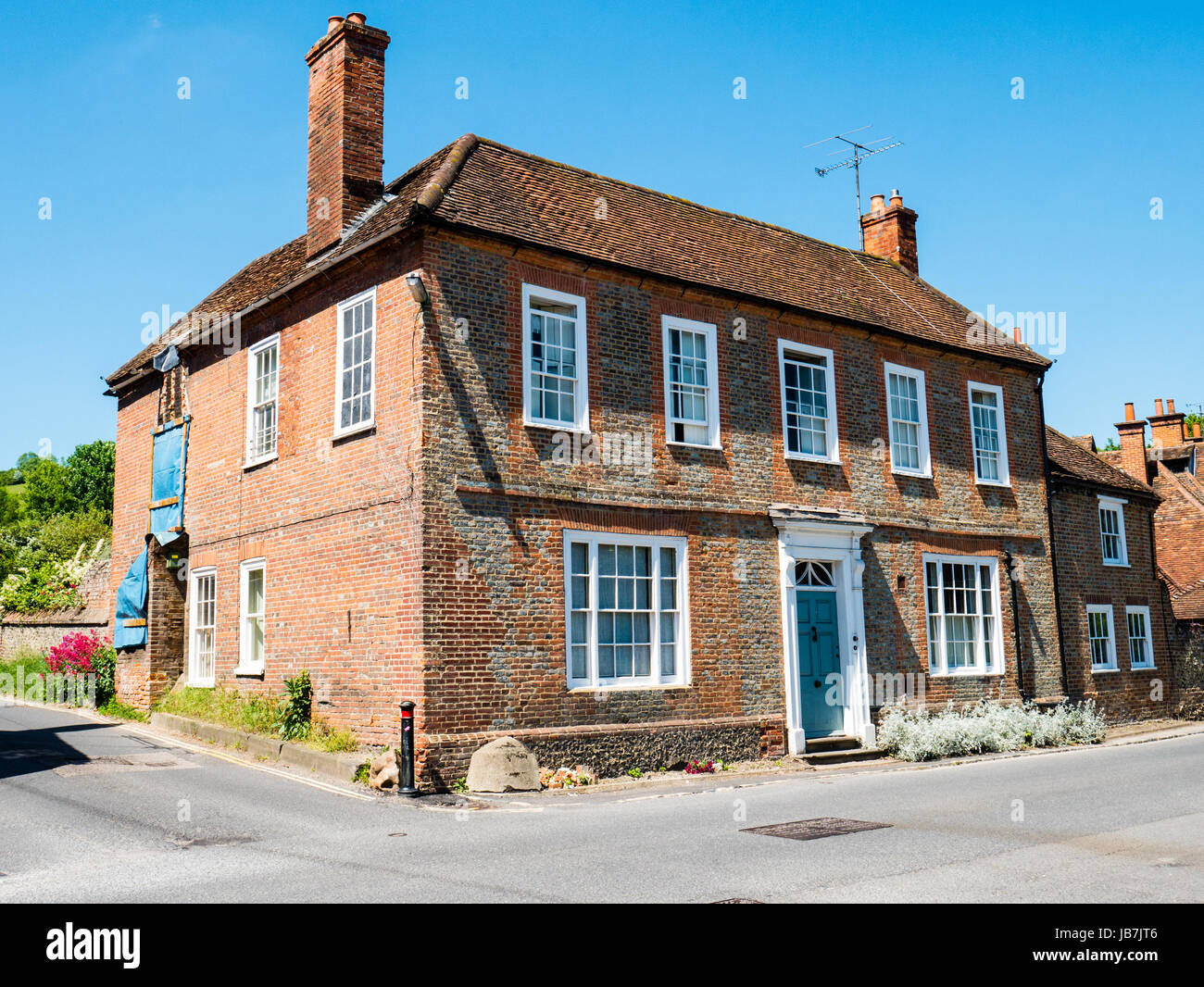 House on the crossroads, StreatleyonThames, Berkshire, England Stock