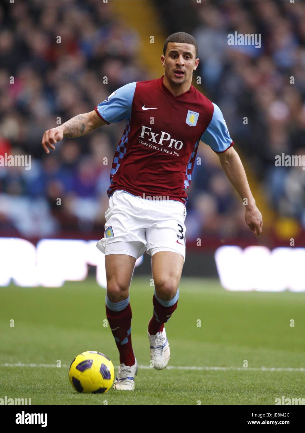 KYLE WALKER ASTON VILLA FC ASTON VILLA FC VILLA PARK BIRMINGHAM ENGLAND 05  February 2011 Stock Photo - Alamy