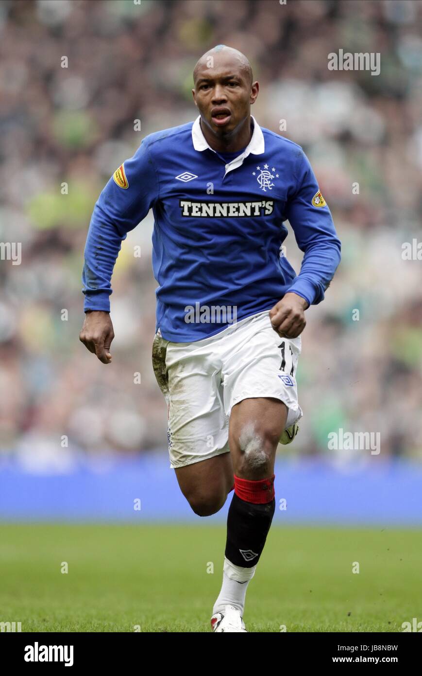 EL HADJI DIOUF GLASGOW RANGERS FC GLASGOW RANGERS FC CELTIC PARK 
