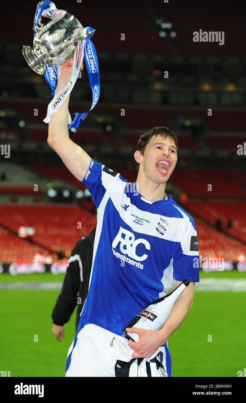 NOKOLA ZIGIC CELEBRATES WITH T BIRMINGHAM CITY FC WEMBLEY STADIUM LONDON ENGLAND 27 February 2011 Stock Photo