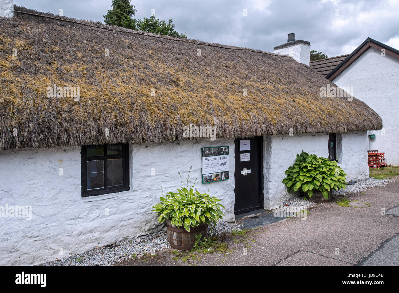 Glencoe & North Lorn Folk Museum in restored cottage with thatched roof, Lochaber, Scottish Highlands, Scotland, UK Stock Photo