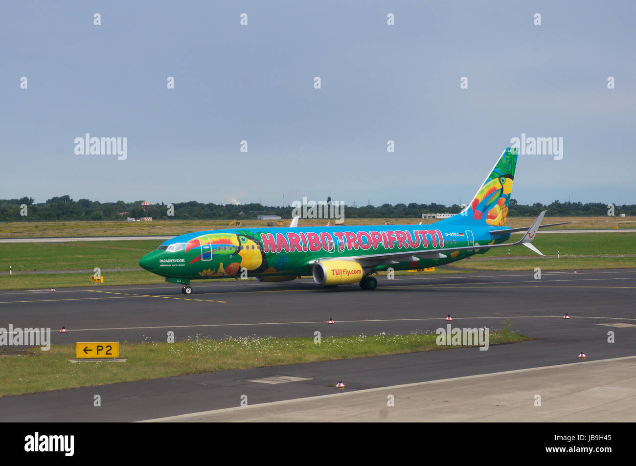 Colorful airplane hi-res stock photography and images - Alamy