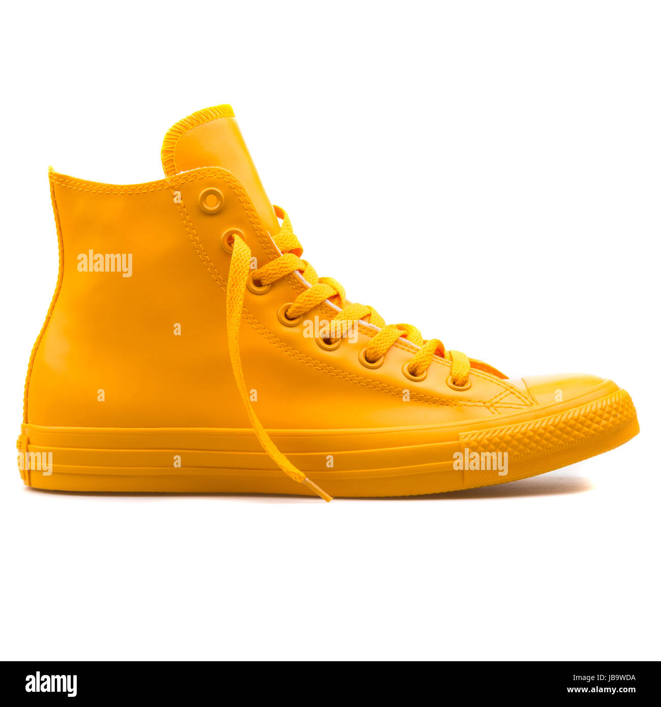 Converse Chuck Taylor All Star Hi Wild Honey Yellow Unisex Shoes - 144747C  Stock Photo - Alamy