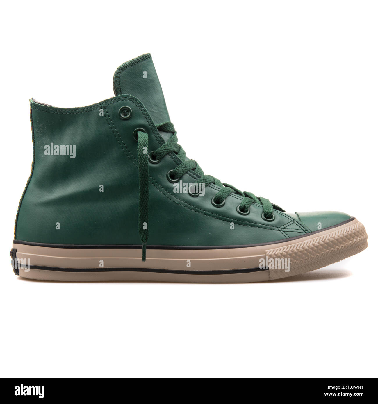 green converse trainers