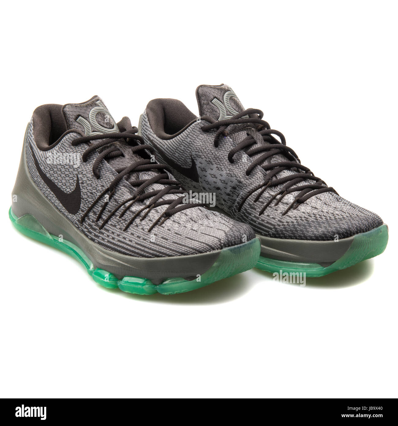 Adidas KD 8 Silver and Green Men's Basketball Shoes - 749375-020 Stock  Photo - Alamy
