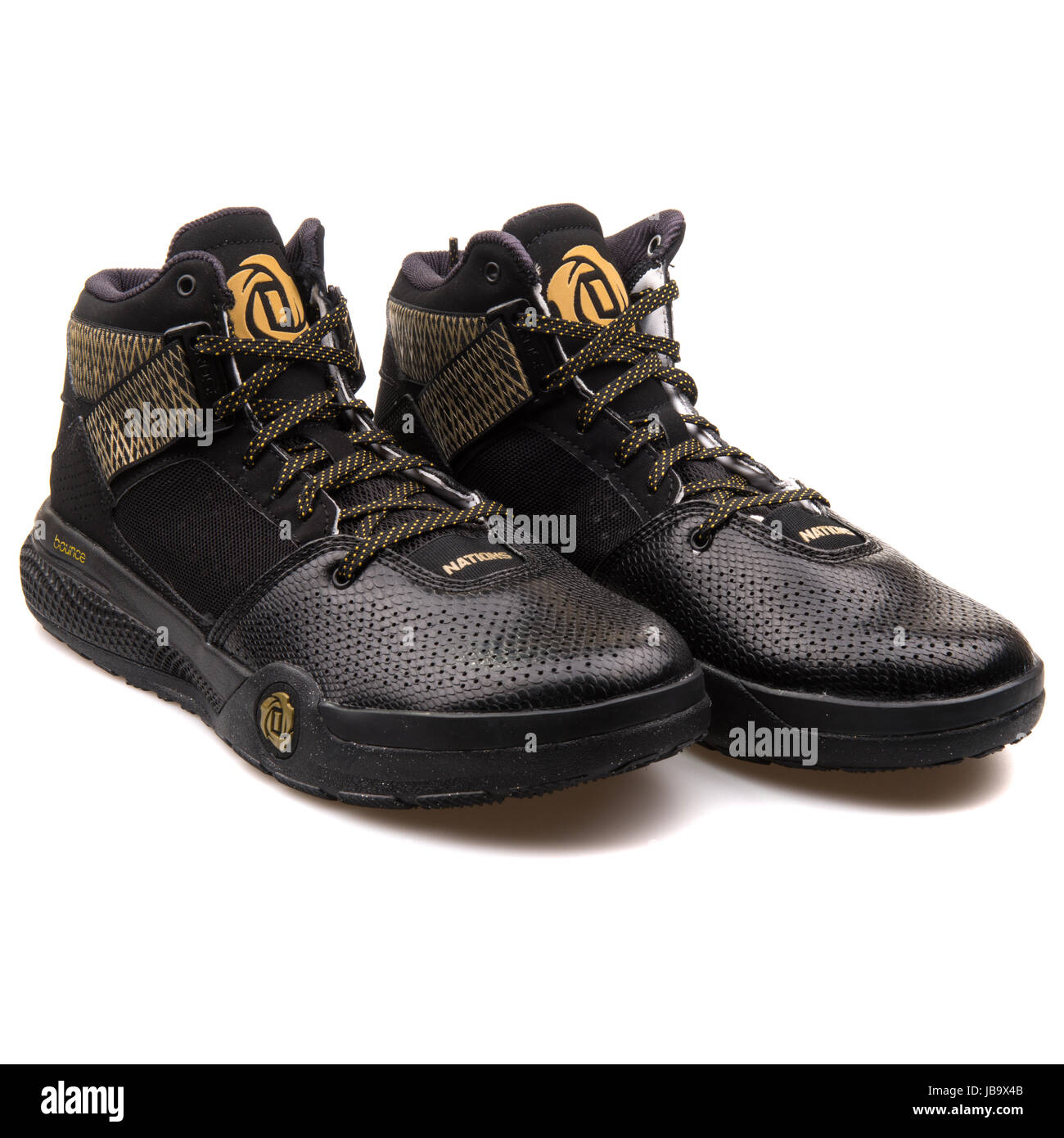 Adidas D Rose 773 IV Black and Gold Men's Basketball Shoes - D69592 Stock  Photo - Alamy