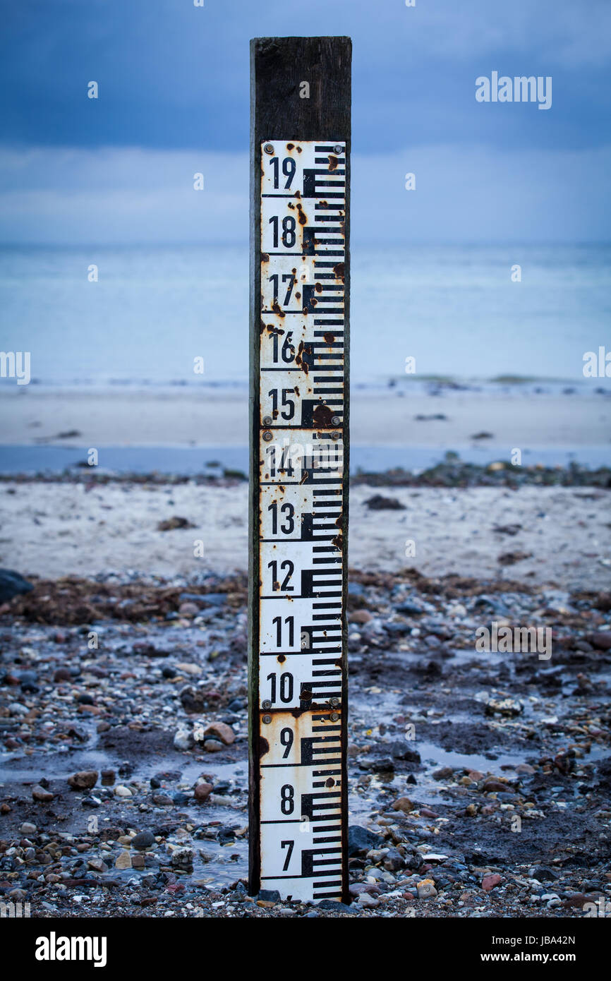 Tide Level Gauge High Resolution Stock Photography and Images Alamy