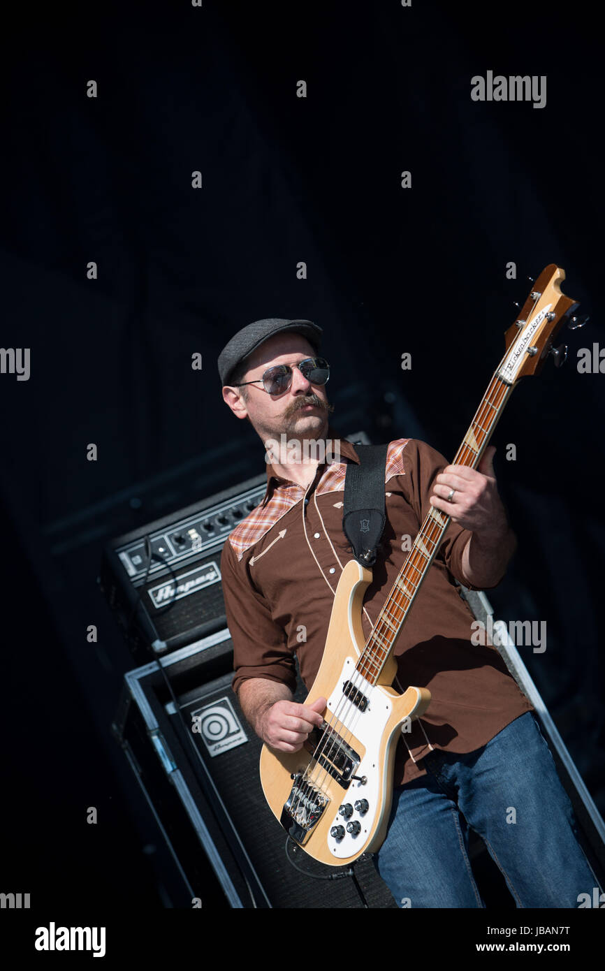 Matt Mays performing at the 2017 Field Trip Music & Arts Festival in