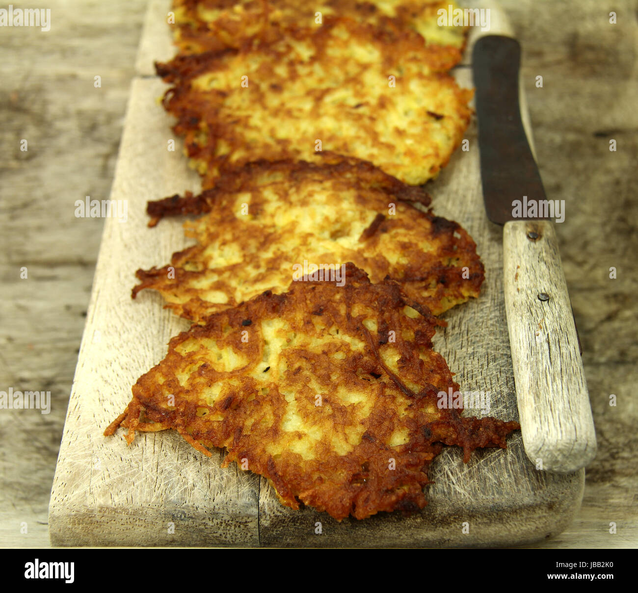 Kartoffelpuffer fat hi-res stock photography and images - Alamy