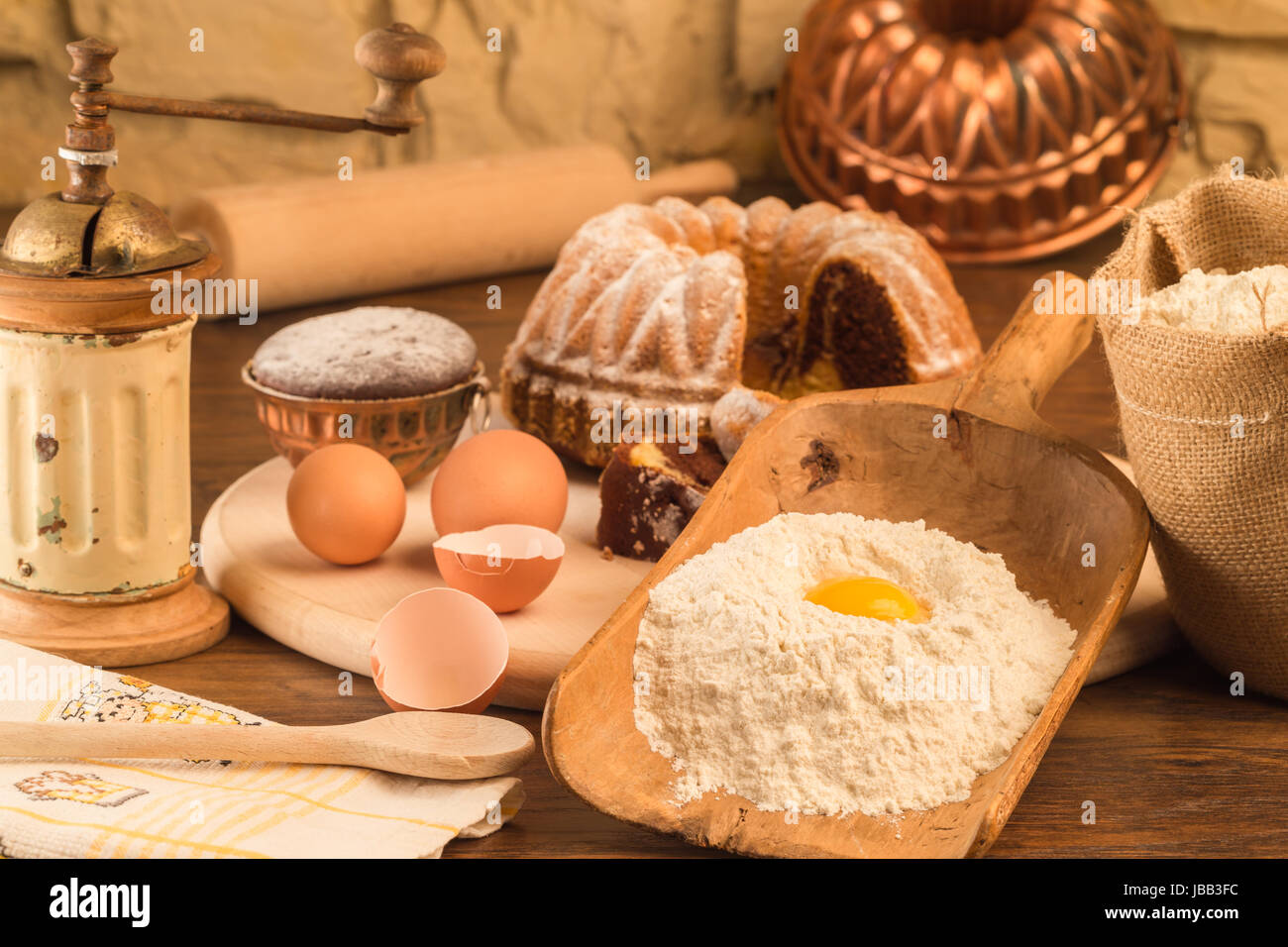 bake a cake Stock Photo - Alamy