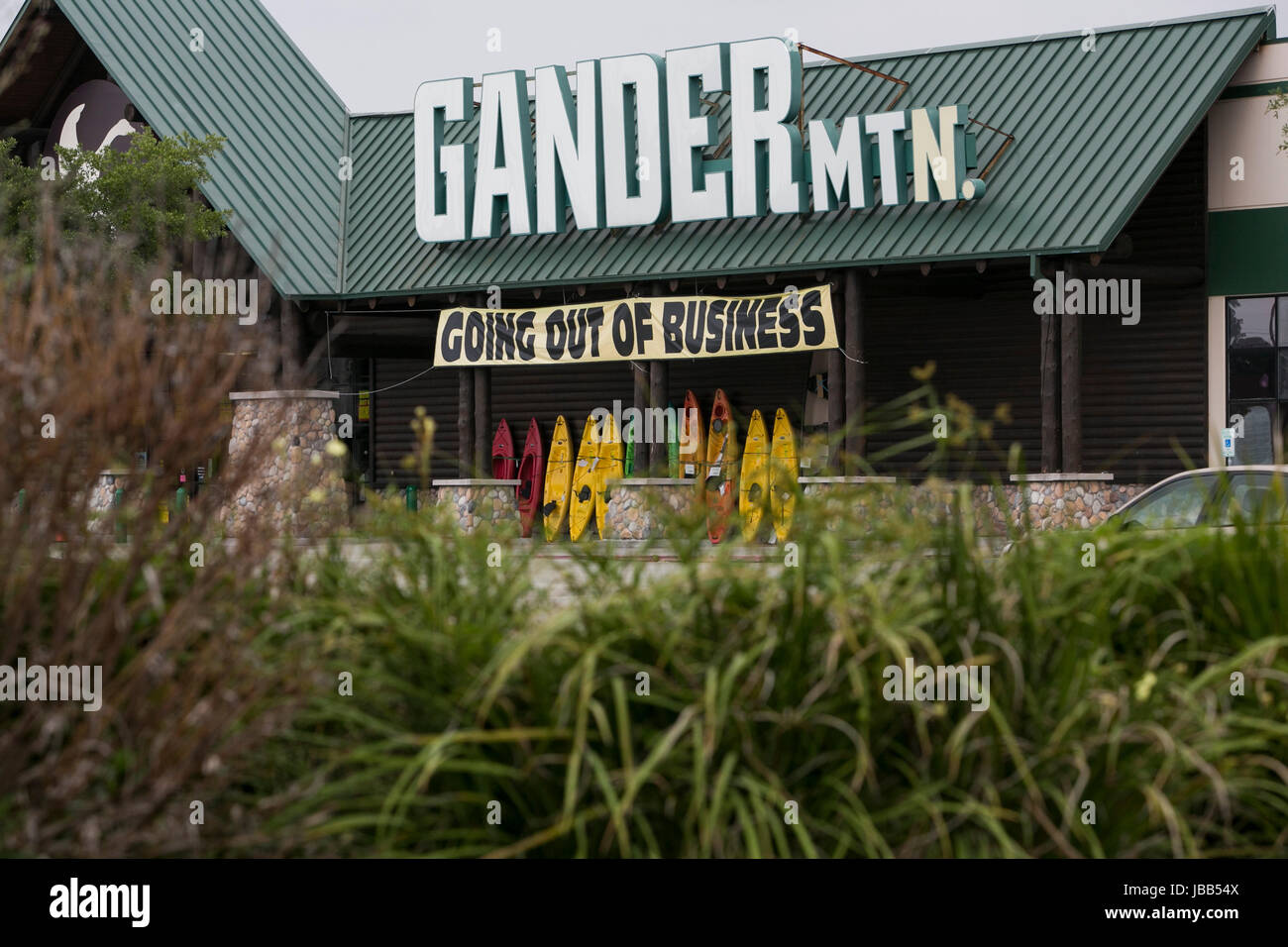 A 'Going Out Of Business' banner at a Gander Mountain retail store in Houston, Texas, on May 28, 2017. Stock Photo