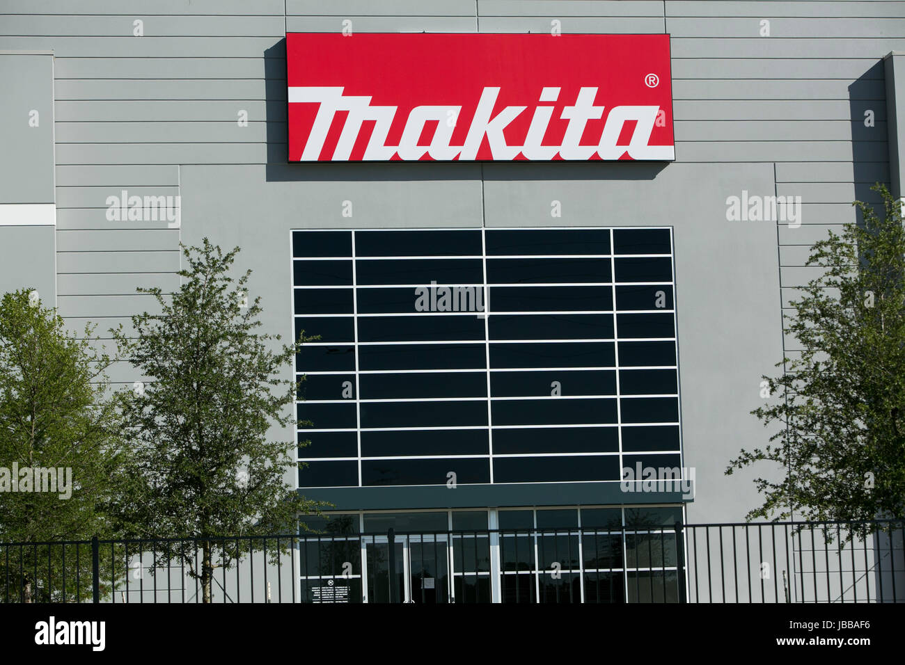Makita logo hi-res stock photography and images - Alamy