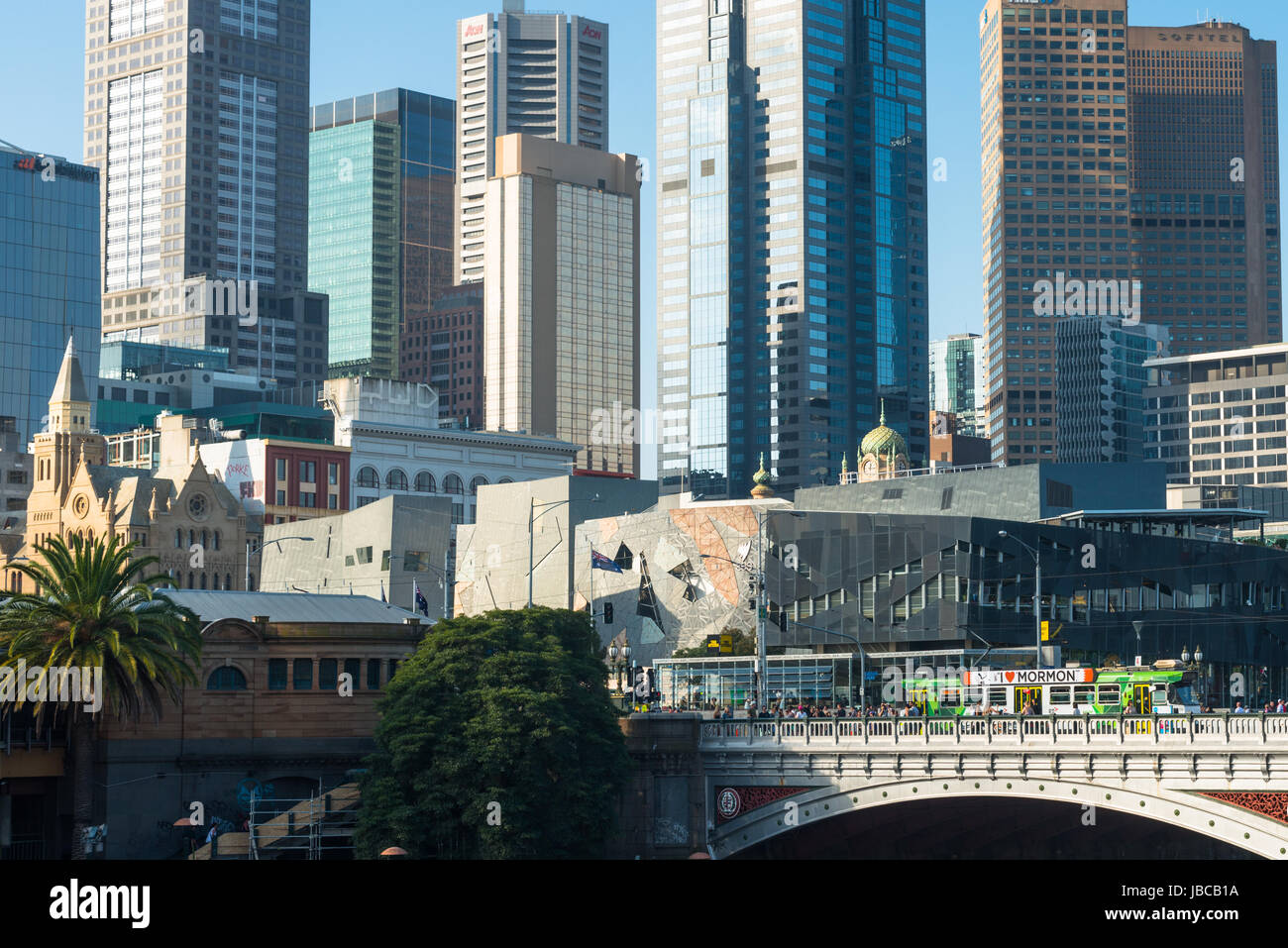 Melbourne city scenes hi-res stock photography and images - Alamy