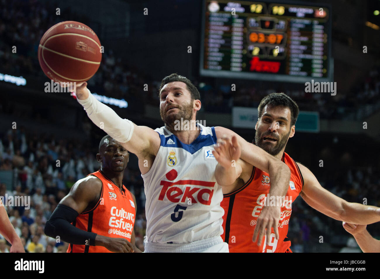 Fernando san emeterio hi-res stock photography and images - Alamy