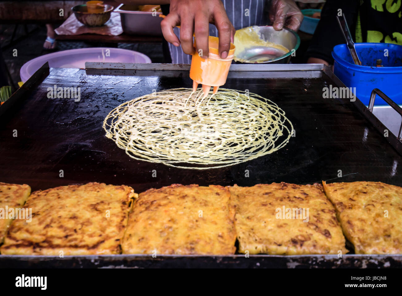 Roti jala hi-res stock photography and images - Alamy