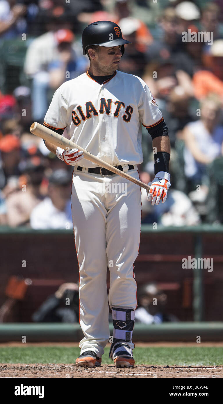 San Francisco, California, USA. 10th June, 2017. San Francisco Giants catcher Buster Posey (28) during an at bat with runners on first and third of the third inning in a MLB baseball game between the Minnesota Twins and the San Francisco Giants on Autism Awareness Day at AT&T Park in San Francisco, California. Valerie Shoaps/CSM/Alamy Live News Stock Photo