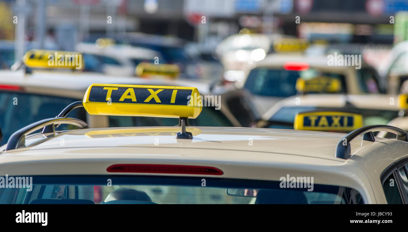 Taxi Schild Business - ein lizenzfreies Stock Foto von Photocase