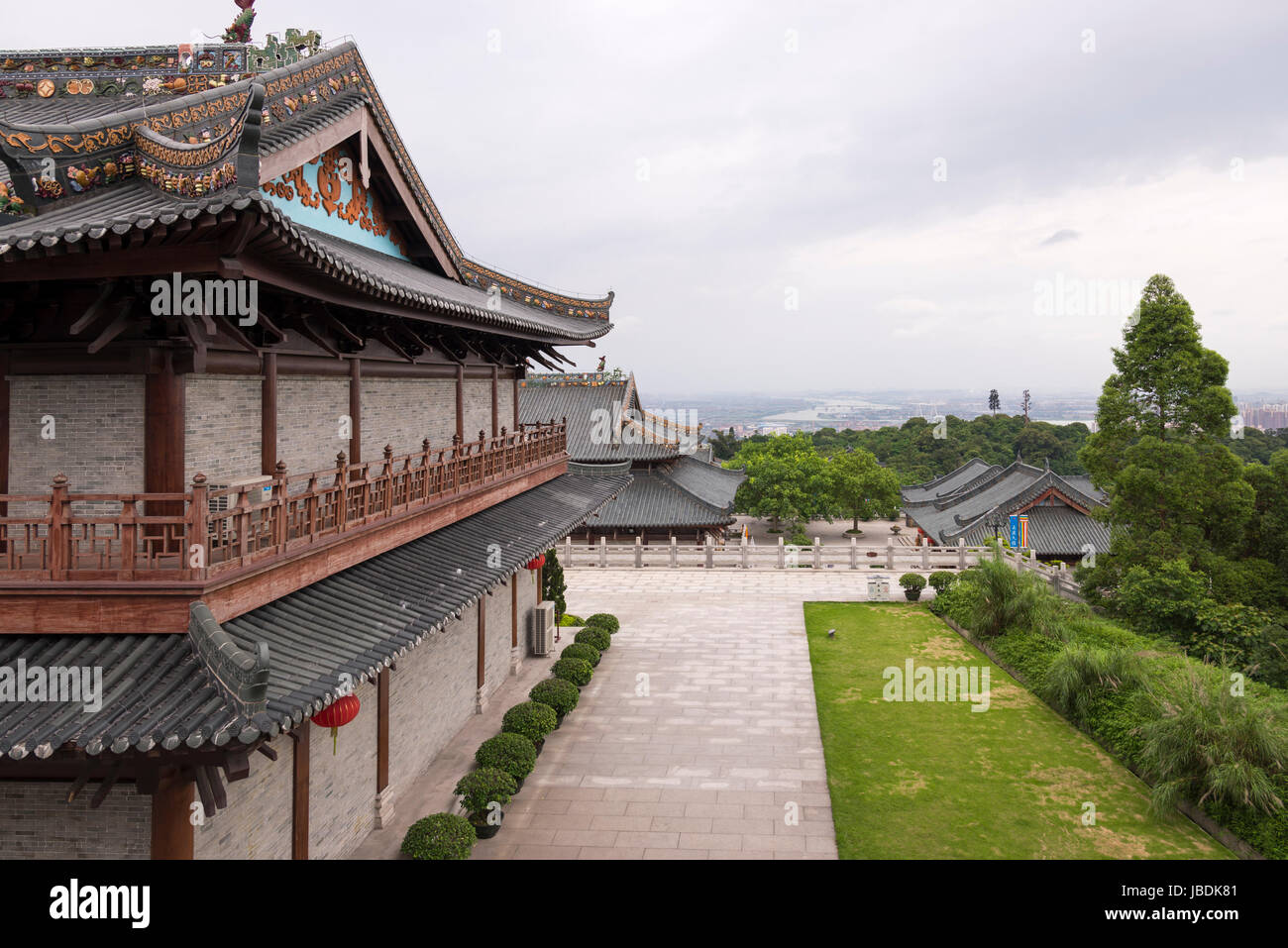 Buddhist temple architecture Stock Photo - Alamy