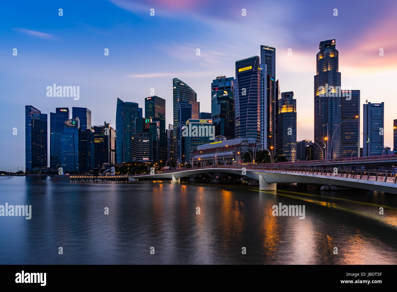 Singapore waterfront view hi-res stock photography and images - Alamy
