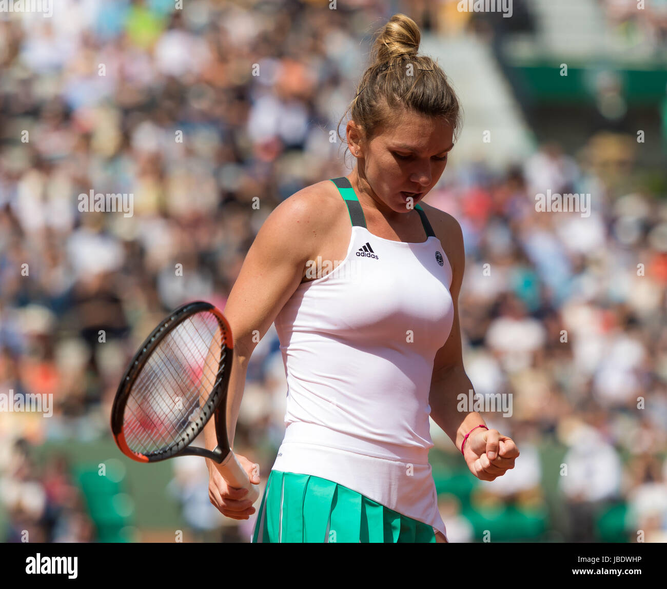 PARIS, FRANCE - JUNE 7 : Simona Halep at the 2017 Roland Garros Grand Slam  tennis tournament Stock Photo - Alamy