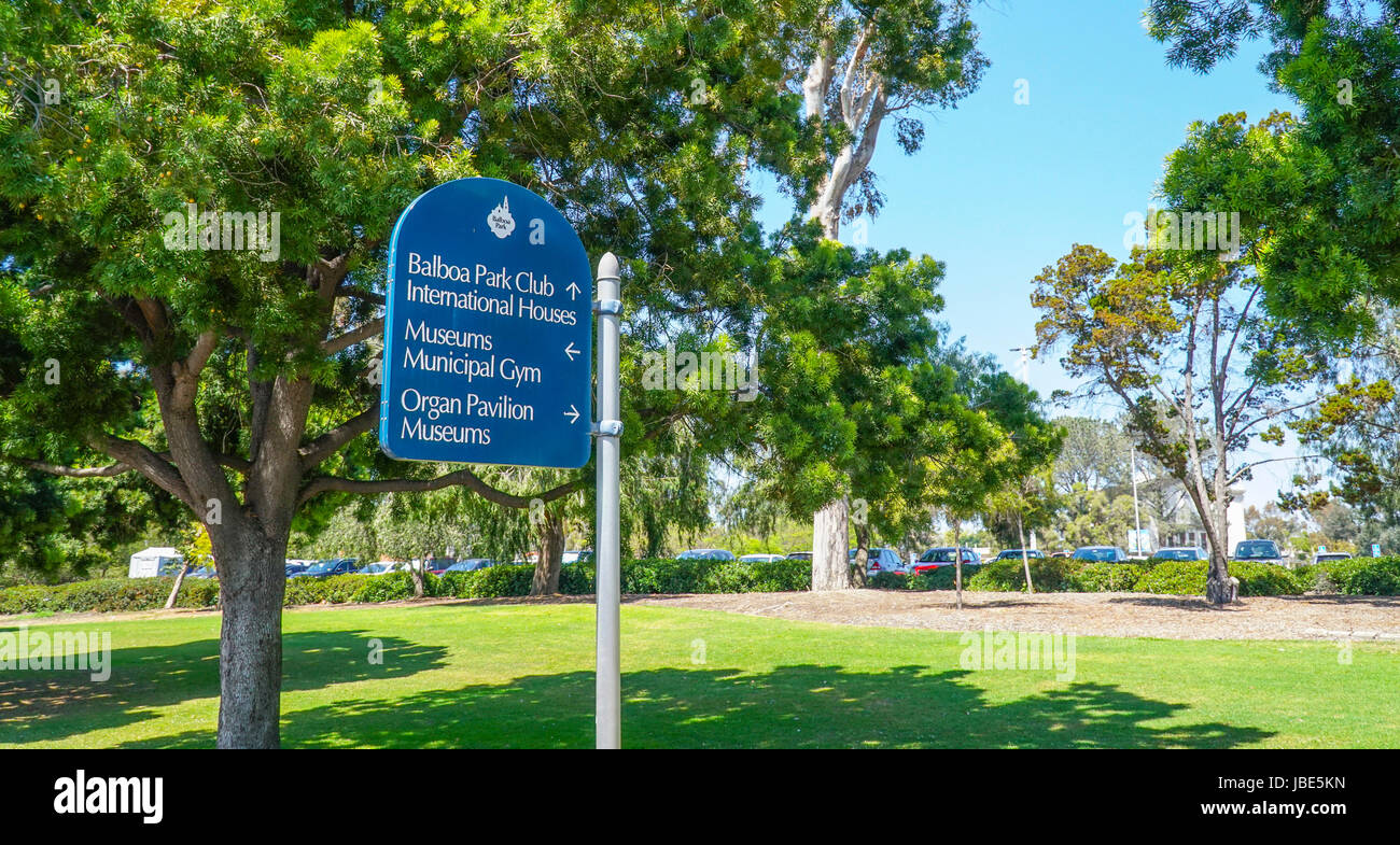 Direction signs at San Diego - SAN DIEGO - CALIFORNIA Stock Photo - Alamy